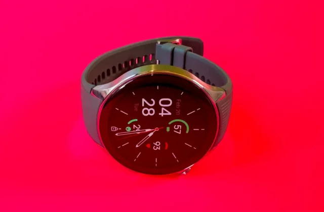 OnePlus Watch 2 unveiled at MWC 2024, showcasing sleek design and advanced features.